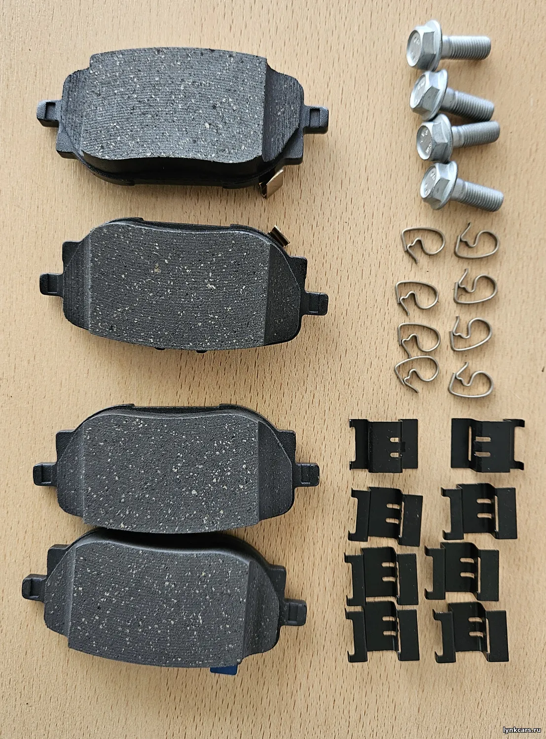 Тормозные колодки задние для Lynk&Co 05 2.0TD AWD